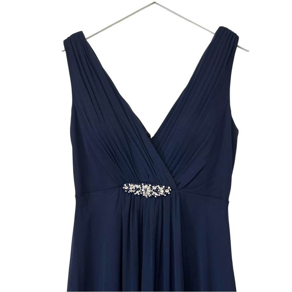 Eliza J High-Low Chiffon Gown V-Neck, Sleeveless, Navy Blue,‎ Size 10 - Picture 4 of 13